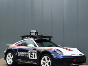 Image 7/74 of Porsche 911 Dakar (2023)