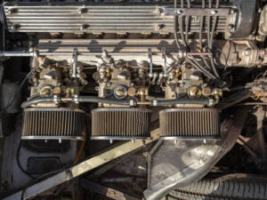 Image 19/20 of Jaguar E-Type (2+2) (1969)