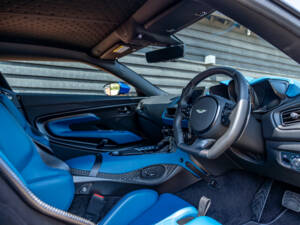 Bild 4/98 von Aston Martin DBS Superleggera Volante (2020)
