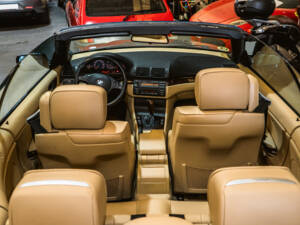 Imagen 36/37 de BMW 325Ci (2002)