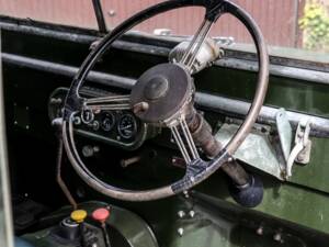 Image 13/34 of Land Rover 86 (1953)