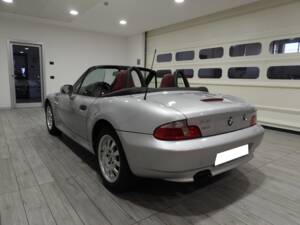 Bild 3/15 von BMW Z3 1.9i (2000)