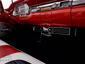 Image 22/32 of Ford Galaxie Sunliner (1959)