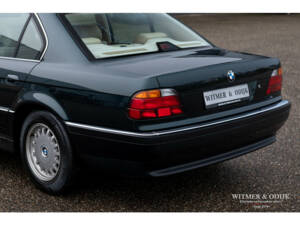 Bild 13/33 von BMW 730i (1995)