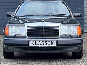 Image 5/68 of Mercedes-Benz 320 CE (1993)