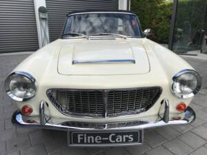 Image 1/33 of FIAT 1200 Convertible (1961)