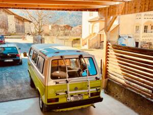 Immagine 2/11 di Volkswagen T3 Caravelle D 1.7 (1987)