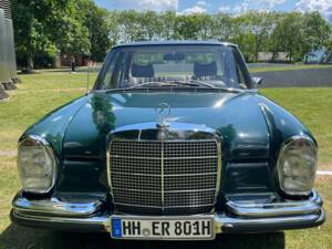Image 6/19 of Mercedes-Benz 280 S (1968)