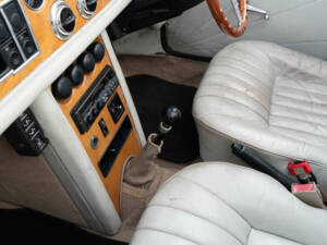 Image 18/50 of Beauford Serie 3 (2010)