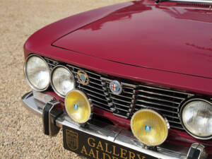 Afbeelding 45/50 van Alfa Romeo 2000 GTV (1971)