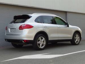 Image 5/98 of Porsche Cayenne S (2010)