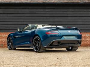 Image 3/50 of Aston Martin Vanquish Volante (2014)