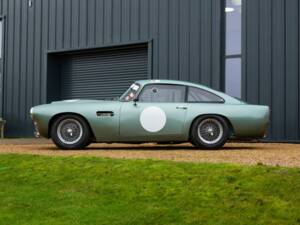 Image 34/50 de Aston Martin DB 4 Lightweight (1961)