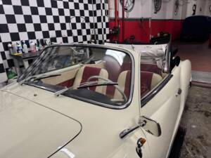 Image 17/27 of Volkswagen Karmann Ghia 1200 (1962)