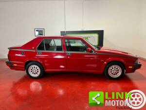 Image 7/10 de Alfa Romeo 75 1.8 Turbo America (1989)