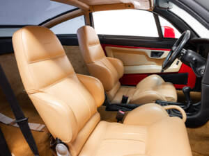 Image 19/32 de Alfa Romeo SZ (1994)