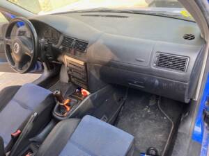 Bild 9/12 von Volkswagen Golf IV 1.8T GTI (2001)