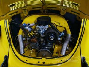 Image 3/18 of Volkswagen Beetle 1303 (1974)