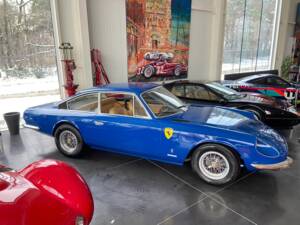 Image 3/20 of Ferrari 365 GT 2+2 (1969)