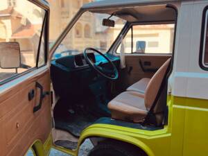 Immagine 8/11 di Volkswagen T3 Caravelle D 1.7 (1987)