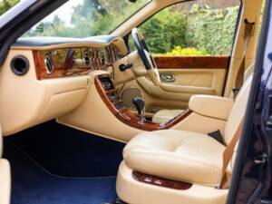 Imagen 28/37 de Bentley Arnage R (2002)