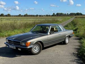 Image 81/196 of Mercedes-Benz 380 SLC (1980)