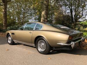 Image 7/42 de Aston Martin Vantage (1973)