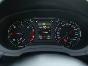 Bild 43/50 von Audi Q3 2.0 TDI quattro (2012)