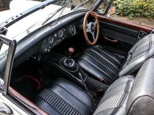 Image 4/28 of MG Midget GAN5 (1970)