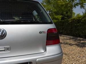 Bild 17/33 von Volkswagen Golf IV 1.8T GTI (2001)