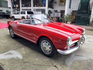 Image 9/65 of Alfa Romeo Giulietta Spider (1962)