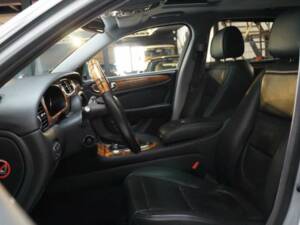 Image 8/50 of Jaguar XJ 8 4.2 (2007)