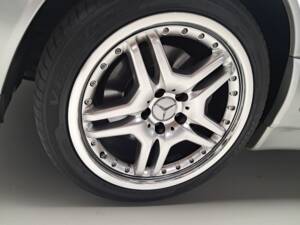 Bild 6/41 von Mercedes-Benz SL 320 (1998)
