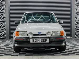 Image 13/50 de Ford Fiesta XR2 (1987)