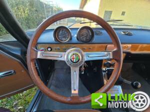 Bild 10/10 von Alfa Romeo 1750 Berlina (1972)