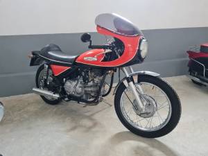 Image 1/33 of Aermacchi Harley-Davidson DUMMY (1973)