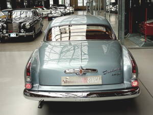 Image 13/42 of Borgward Isabella Coupe (1961)