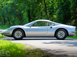 Immagine 4/73 di Ferrari Dino 246 GT (1971)