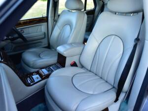 Image 37/50 of Rolls-Royce Silver Seraph (1998)
