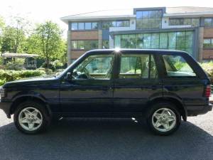 Image 2/11 of Land Rover Range Rover 2.5 DSE (2000)