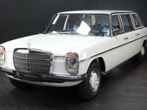 Immagine 1/30 di Mercedes-Benz 230 lang (1973)