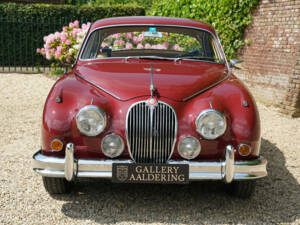 Bild 12/50 von Jaguar Mk II 2.4 (1962)