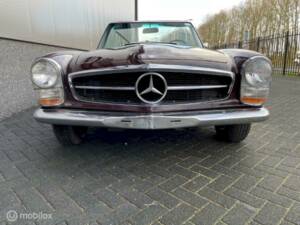 Image 3/19 de Mercedes-Benz 280 SL (1968)