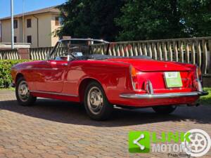 Image 3/10 of FIAT 1500 (1965)
