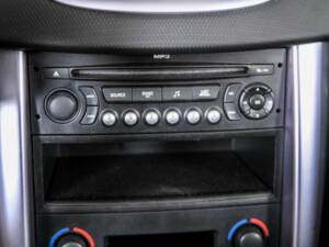 Imagen 24/50 de Peugeot 207 CC 1.6 VTi (2008)