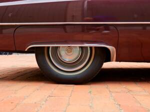 Bild 68/200 von Cadillac Coupe DeVille (1968)
