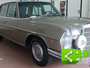 Bild 3/10 von Mercedes-Benz 280 SE 3,5 (1970)