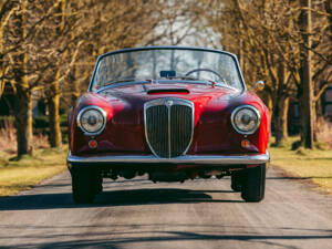 Bild 19/62 von Lancia Aurelia B24 (1958)