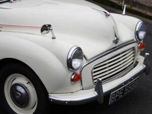 Image 8/20 of Morris Minor 1000 Traveller (1964)