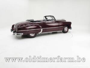 Image 2/15 of Pontiac Torpedo Silver Streak (1949)